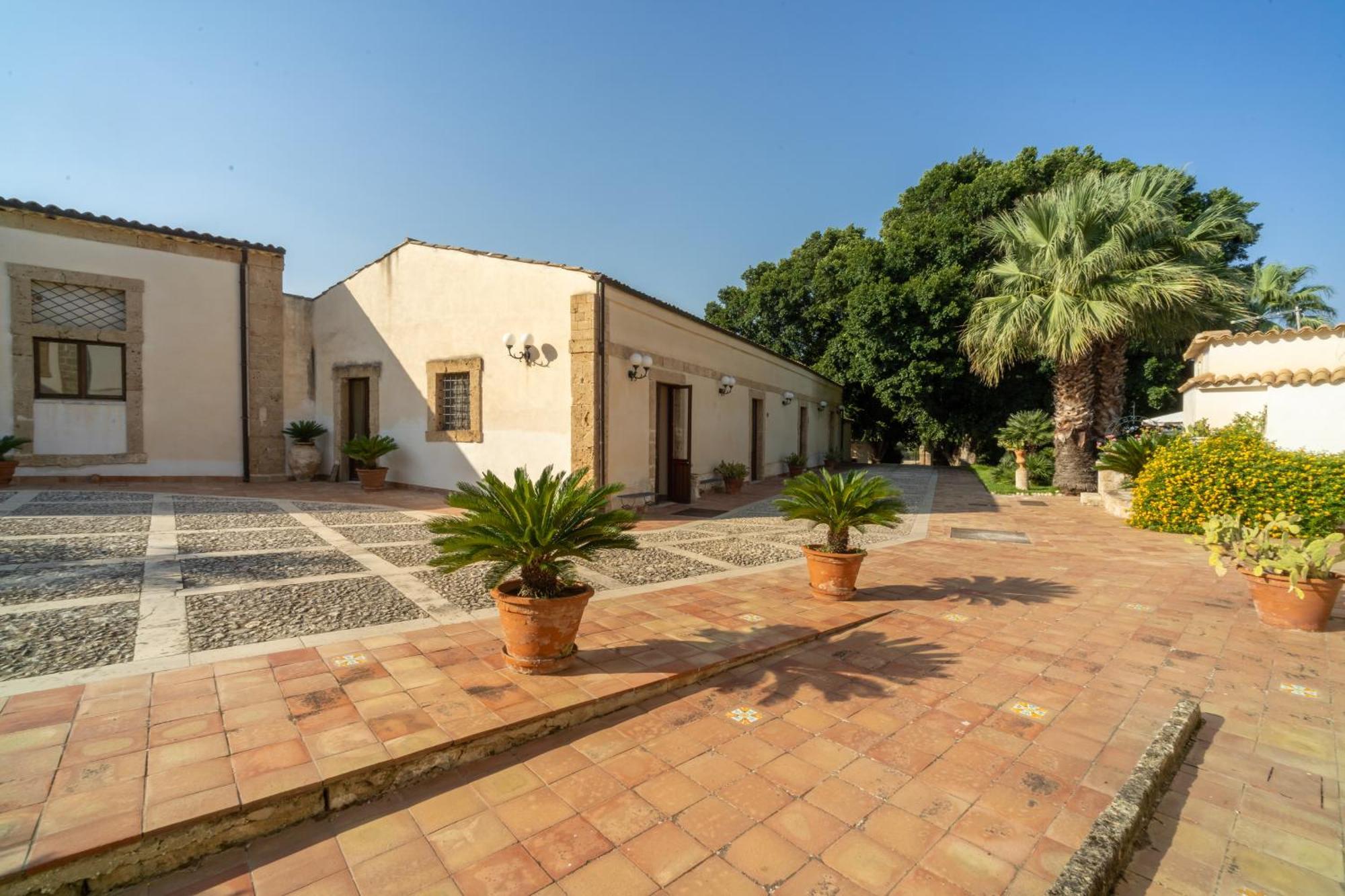 Hotel Villa Favorita Noto Zimmer foto